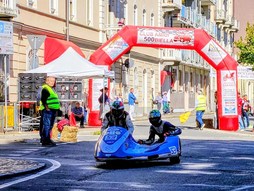 Un sidecar sul percorso