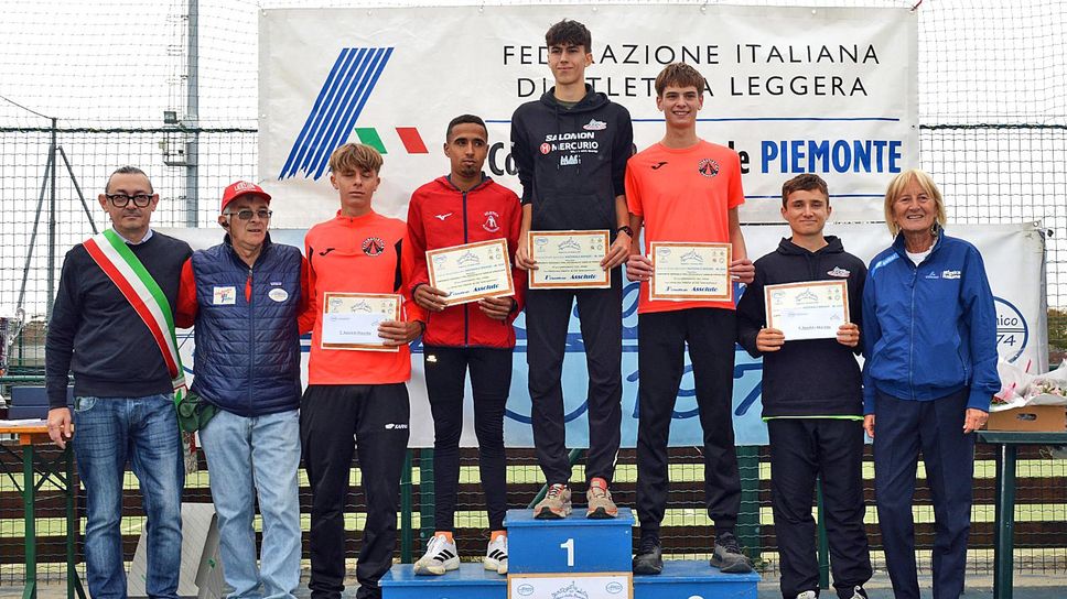 La premiazione della gara maschile con i biellesi Tommaso Bonino e Marco Lorenzon