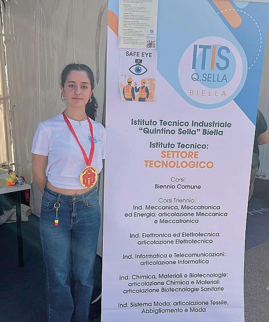 Sofia Aleci  (2A Liceo delle scienze applicate) Sofia Aleci  (2A Liceo delle scienze applicate)