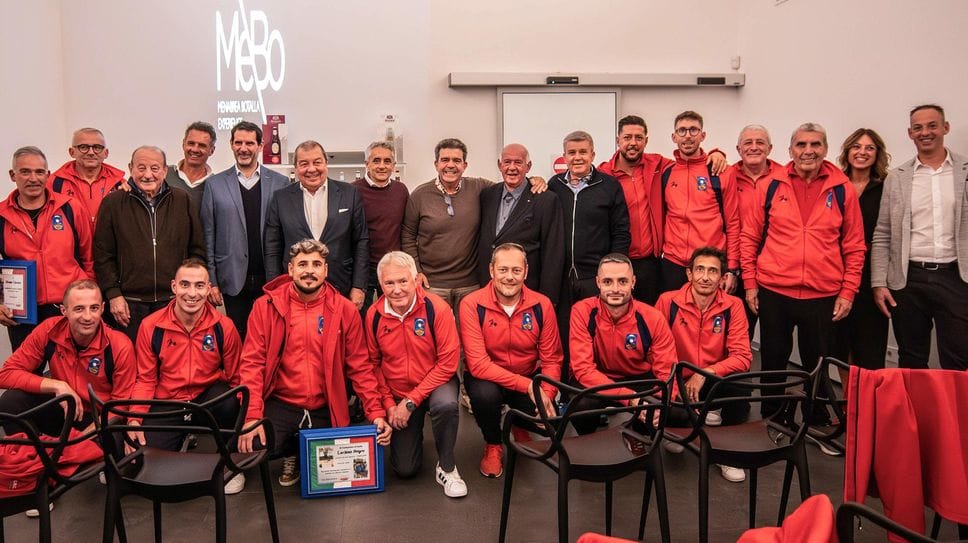 Il Crc Gaglianico Botalla con dirigenti e sponsor