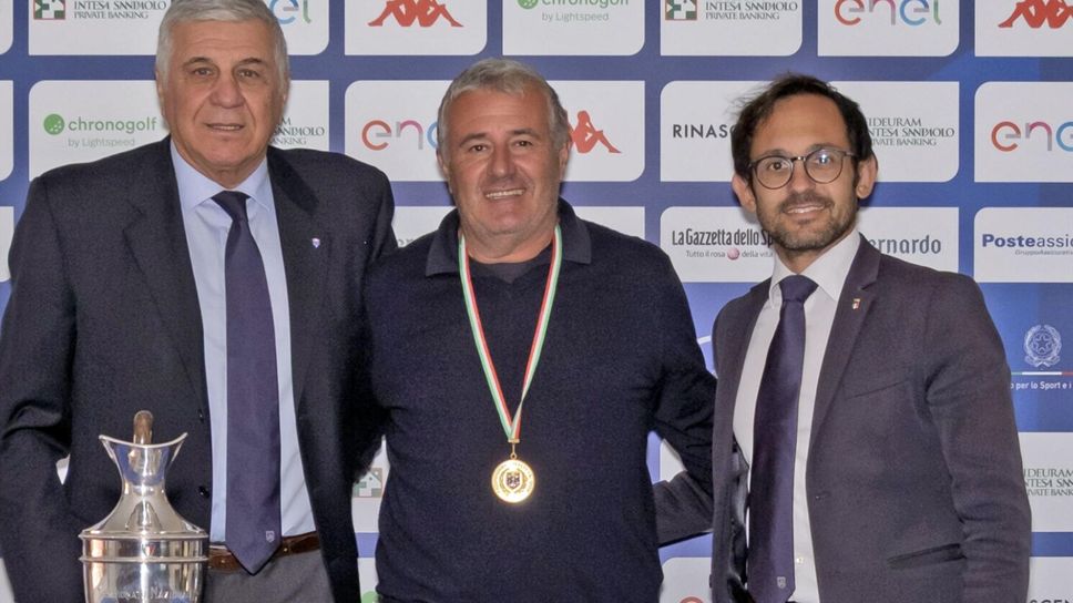 Michele Reale durante la premiazione