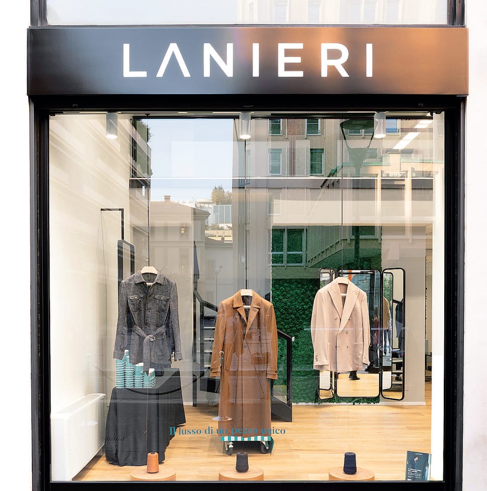 Il rinnovato atelier di Milano aperto da Lanieri recentemente in piazza Velasca