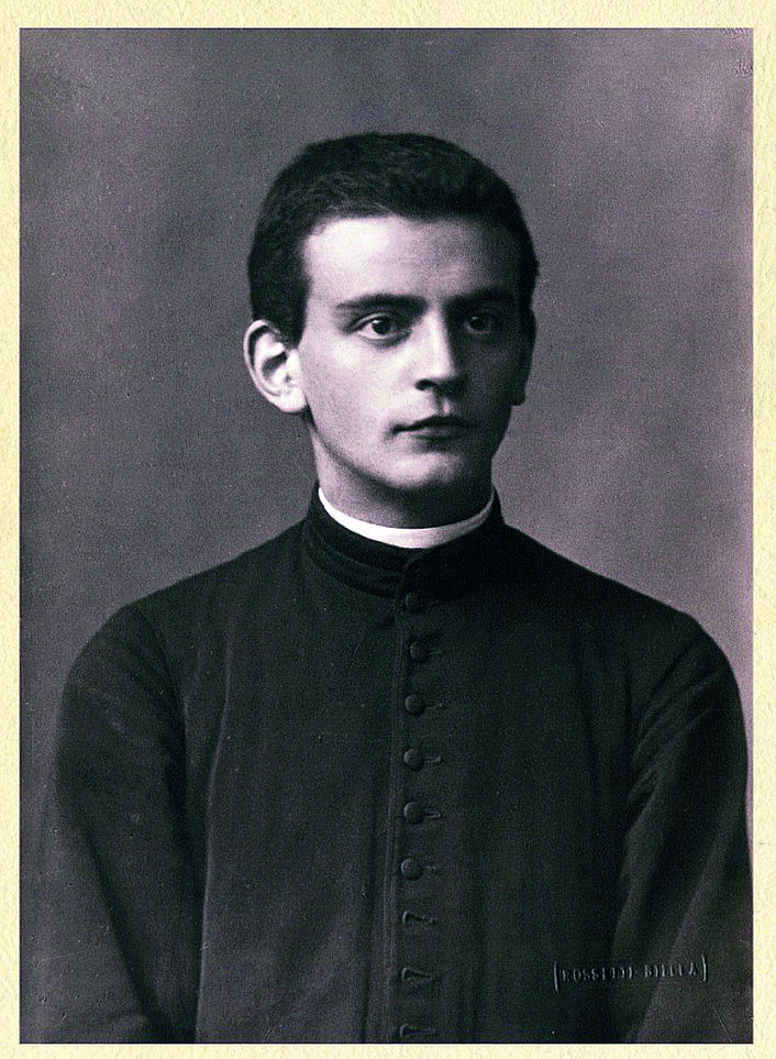 Un giovanissimo Oreste Fontanella e il libro a lui dedicato