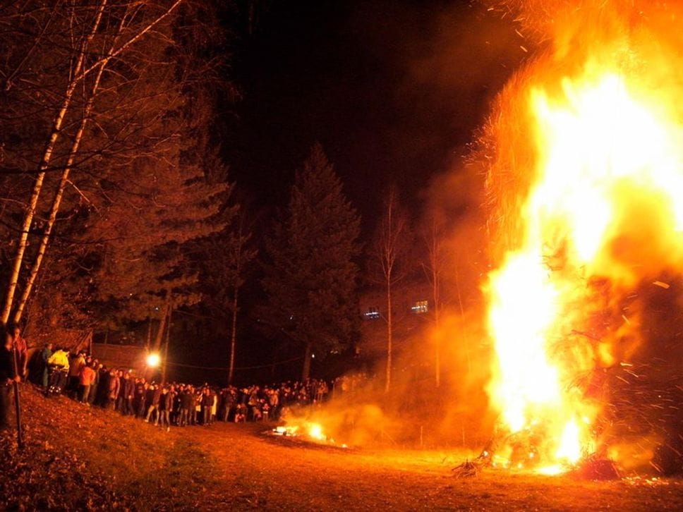 Una delle passate edizioni del falò