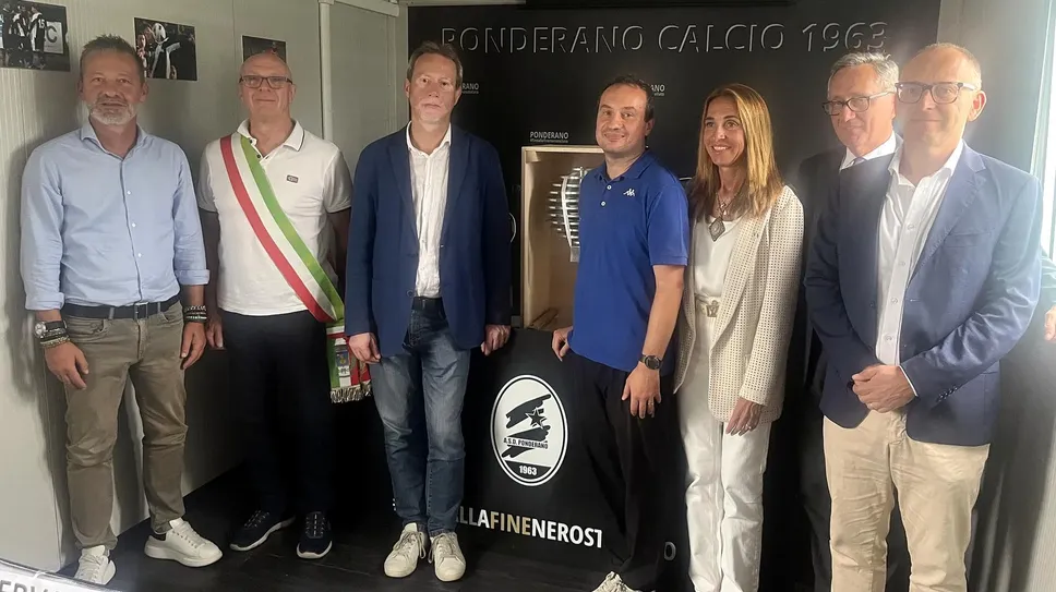 La foto “istituzionale” al termine della conferenza stampa. Da sinistra a destra: Paolo Missaggia, Roberto Locca, Emanuele Ramella Pralungo, Marco Gardiolo, Elena Chiorino, Marzio Olivero e Davide Zappalà La foto “istituzionale” al termine della conferenza stampa. Da sinistra a destra: Paolo Missaggia, Roberto Locca, Emanuele Ramella Pralungo, Marco Gardiolo, Elena Chiorino, Marzio Olivero e Davide Zappalà