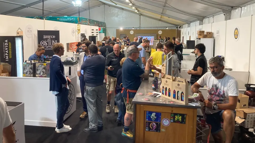 La prima giornata del salone italiano della birra La prima giornata del salone italiano della birra