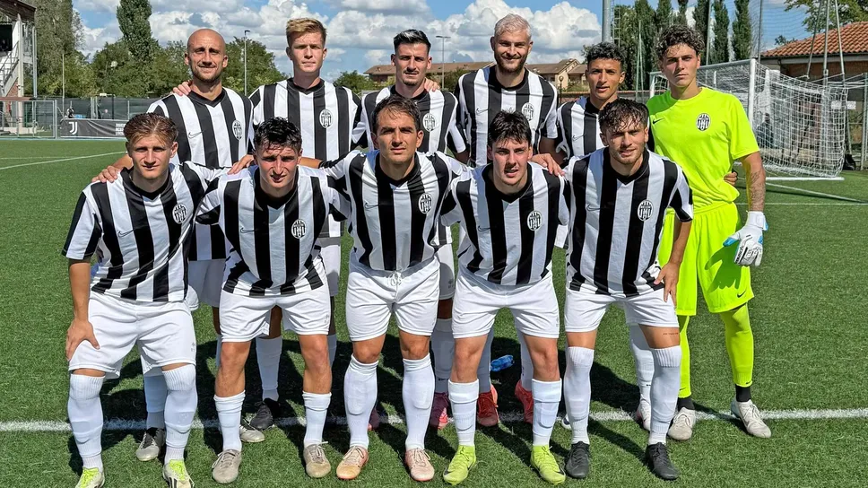 L’undici della Biellese sceso in campo a Vinovo contro il Chisola L’undici della Biellese sceso in campo a Vinovo contro il Chisola