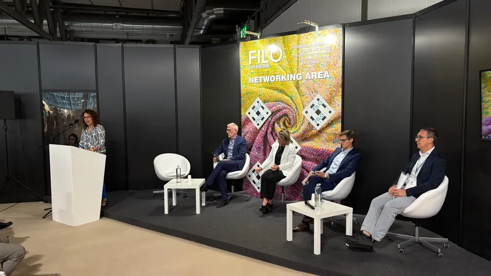 Un momento della cerimonia inaugurale. Laura Ricardi, Luca Sburati, Francesca Rulli, Giovanni Marchi e Mauro Chezzi
