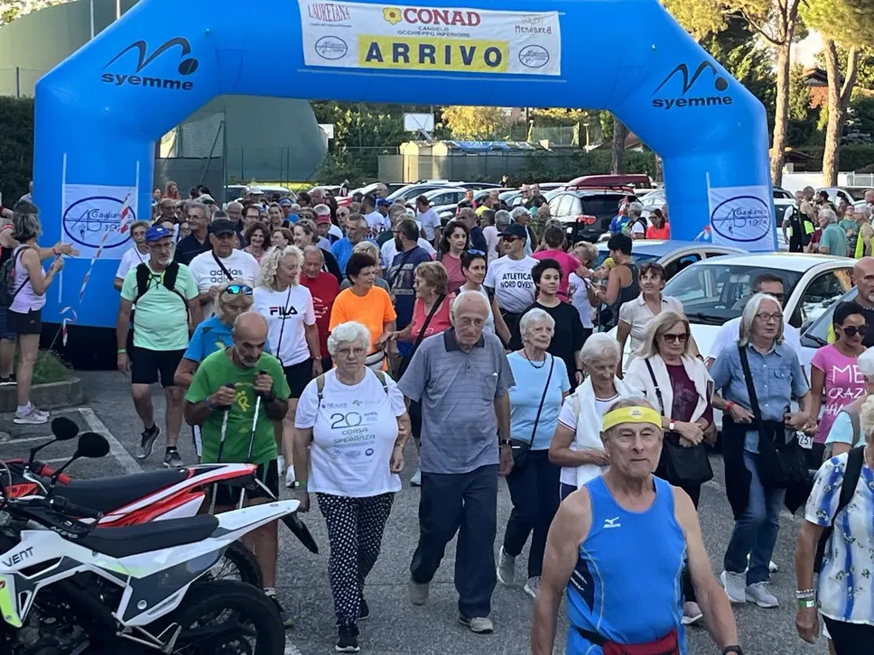La partenza dei camminatori