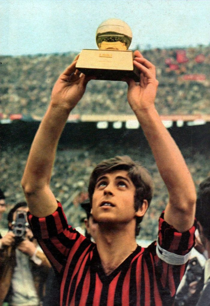 Gianni Rivera con il pallone d’oro