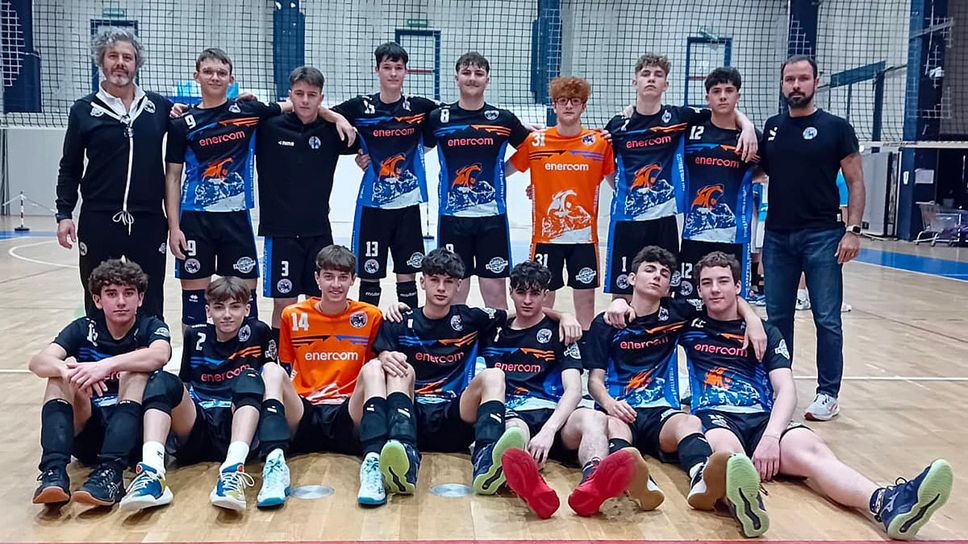 La squadra Under 17 della Scuola Pallavolo Biellese, finalista al Bear Wool Volley 2026