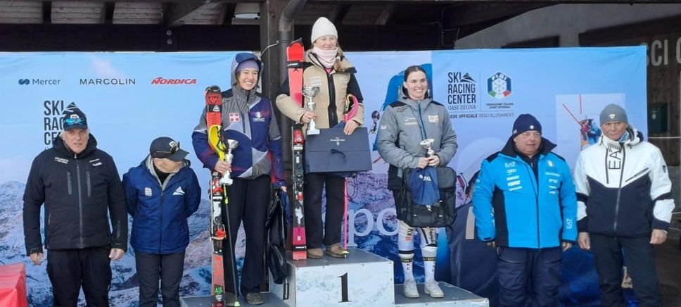 Il podio giovani della prima gara Fis femminile del Trofeo Zegna