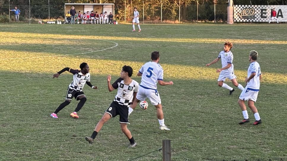 Calcio, il Città di Cossato vince e si gode una notte da capolista