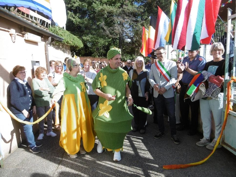 Dal mercatino alle creazioni della scuola di magliera, la “Festa della lana” conquista Ternengo