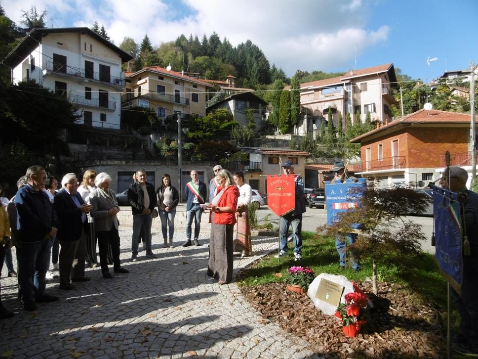 L’intitolazione delle targhe alle due staffette partigiane