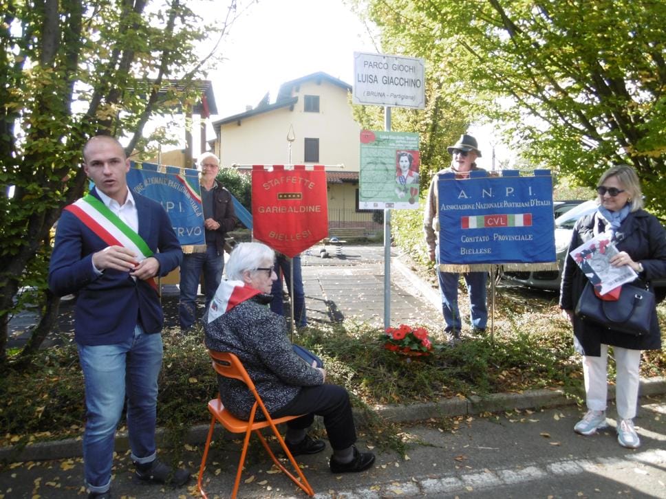L’intitolazione delle targhe alle due staffette partigiane