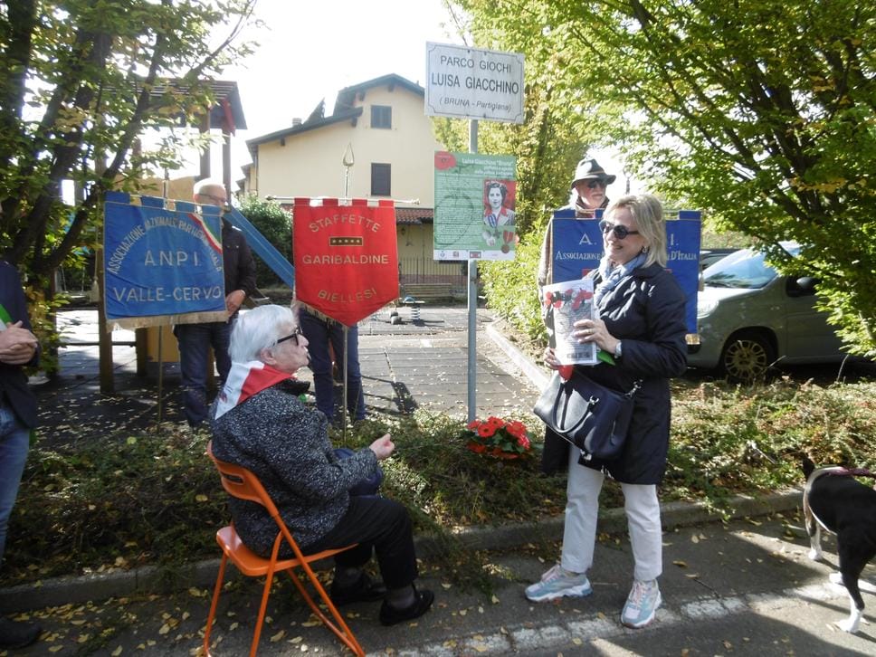 L’intitolazione delle targhe alle due staffette partigiane