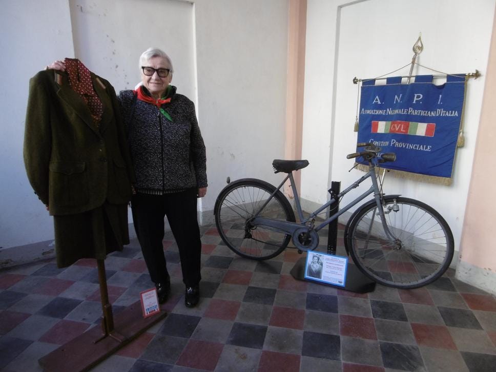 L’intitolazione delle targhe alle due staffette partigiane