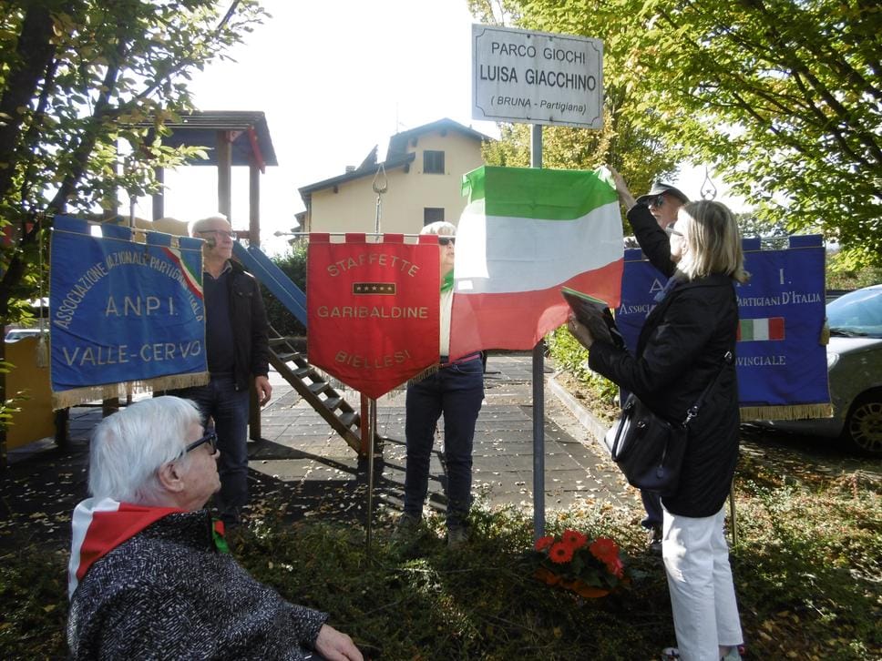 L’intitolazione delle targhe alle due staffette partigiane