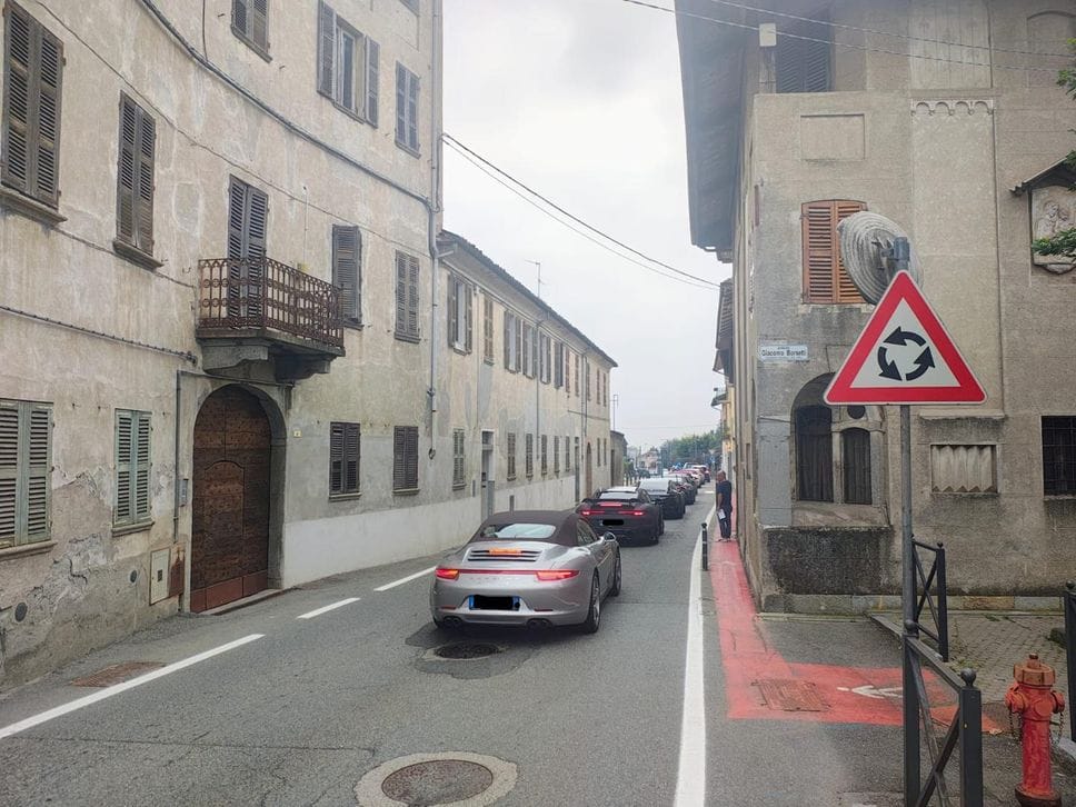 Centinaia di persone per l’addio a Denis Trabbia