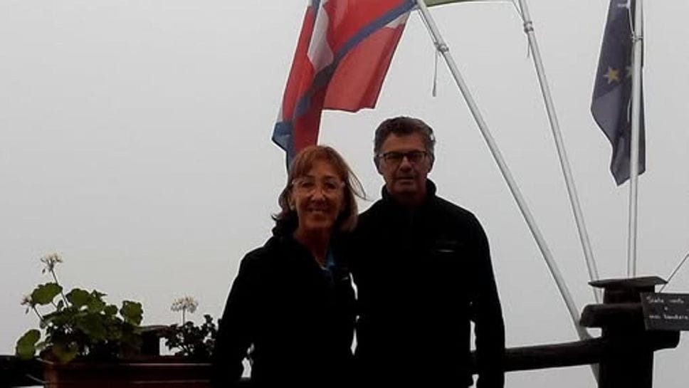 Si rialzano le bandiere al Rifugio Monte Barone: è il giorno della ripartenza
