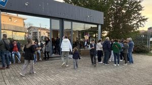 Tanti all’inaugurazione de La Bottega intollerante che ha cambiato sede