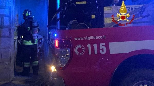 Incendio a Candelo, due alloggi inagibili