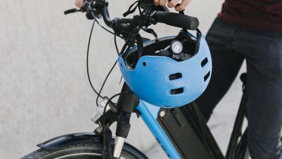 Ritrova la bicicletta che gli era stata rubata a marzo