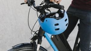 Ritrova la bicicletta che gli era stata rubata a marzo
