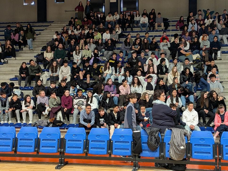 Gli studenti al Palapaietta