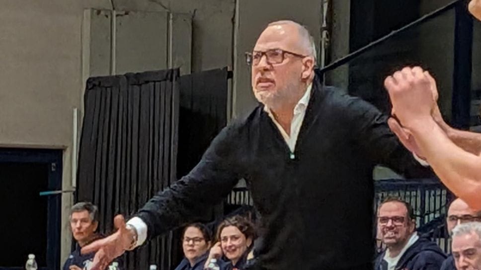 La grinta di coach Luca Sacco del Teens Biella