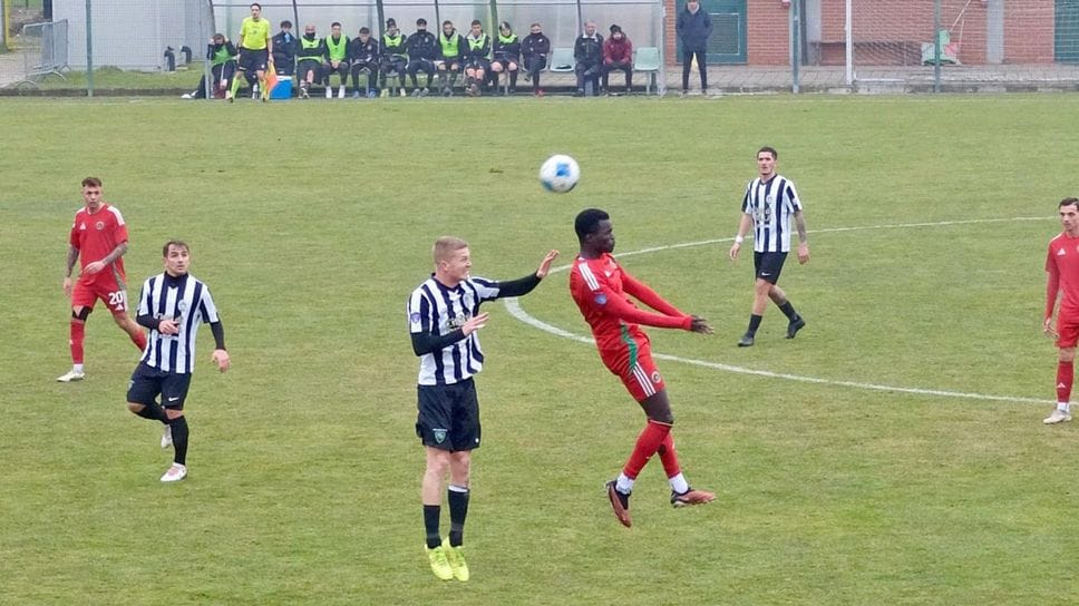 Un’immagine della partita di domenica scorsa a Romentino