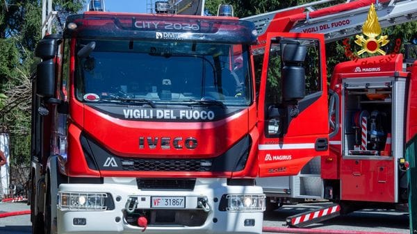 Scoperchiato metà del tetto del comune di Castelletto Cervo