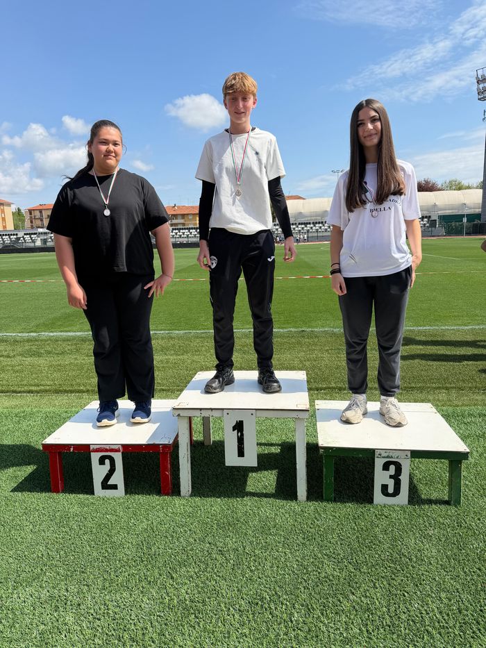 In 450 allo stadio Pozzo Lamarmora  per i giochi della gioventù di atletica  
