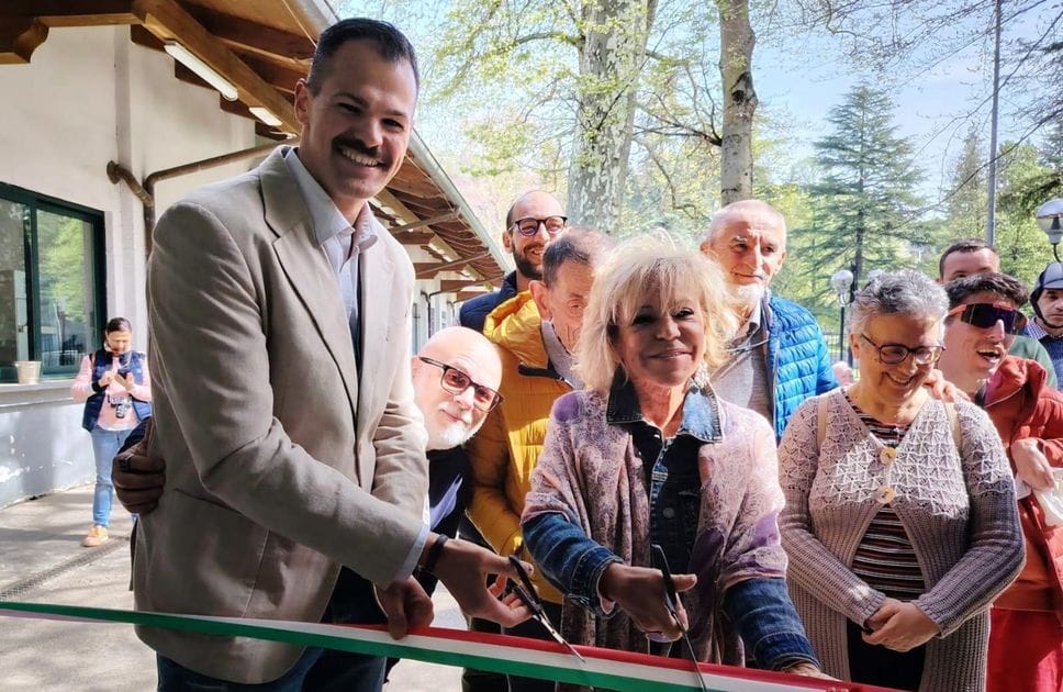 I visi in bianco e nero delle persone di Anffas Biellese sono diventati famosi