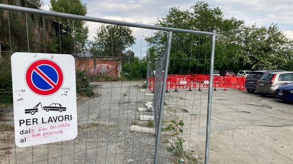 Chiude per sicurezza il parcheggione di via Cernaia