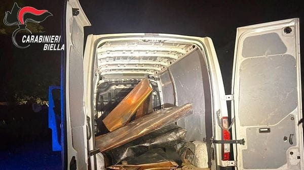 Tentano di rubare 450 kg di rame dal cimitero di Gaglianico: due arrestati