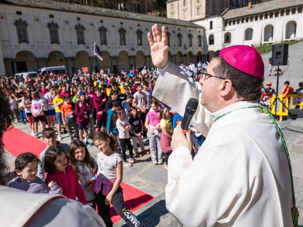 I mille bambini e ragazzi a Oropa per l’incontro diocesano con il Vescovo