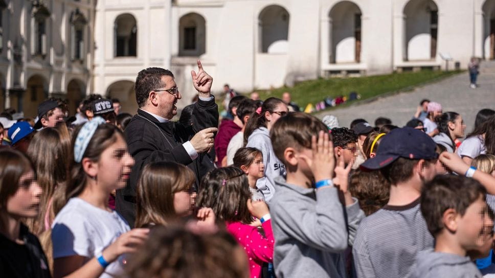 I mille bambini e ragazzi a Oropa per l’incontro diocesano con il Vescovo