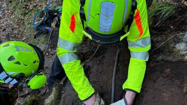 Uomo schiacciato da un masso in montagna: salvato dal soccorso alpino