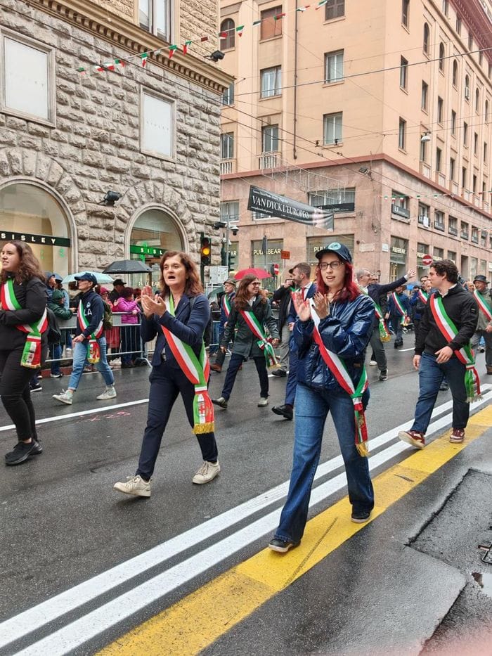 Gli alpini biellesi hanno sfilato all’Adunata di Genova. Fotogallery