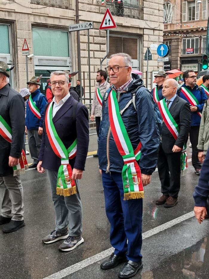 Gli alpini biellesi hanno sfilato all’Adunata di Genova. Fotogallery