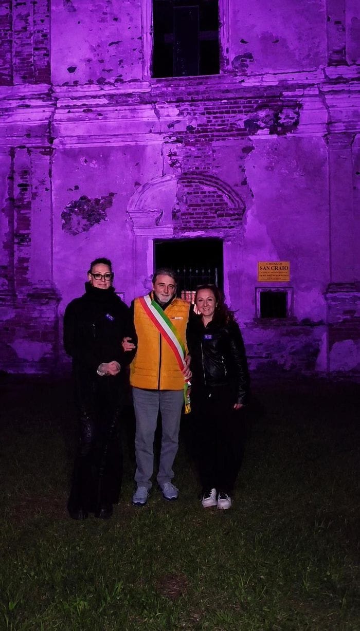 I municipi si accendono di viola per la Giornata della fibromialgia