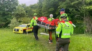 Escursionista si fa male sul Cammino di Oropa: portato in ospedale