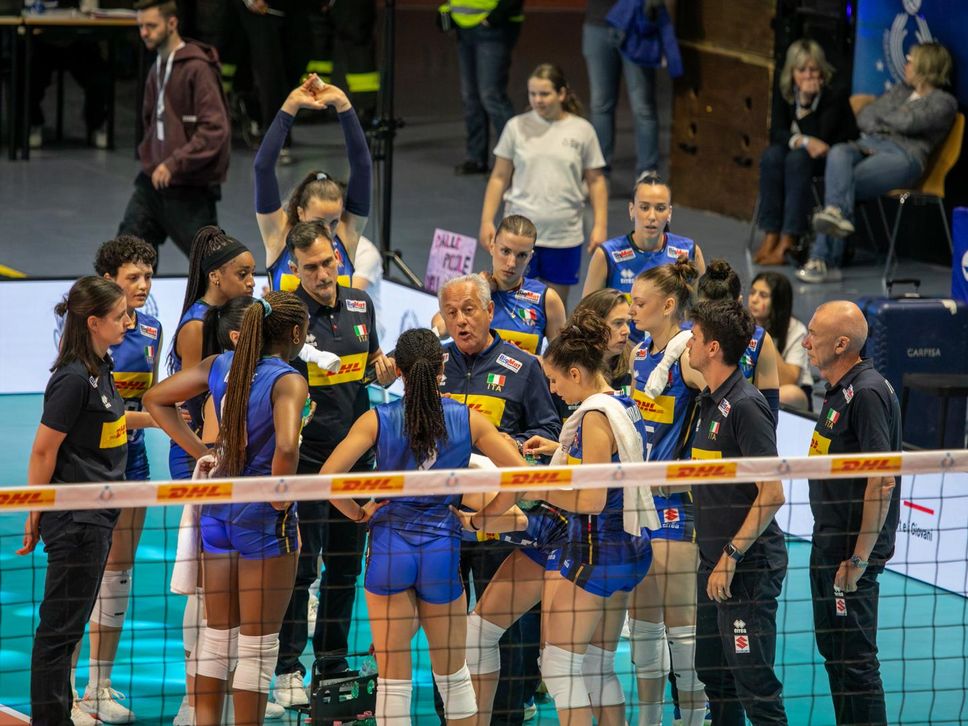 L’ItalVolley femminile travolge la Francia 3-0 - Fotogallery