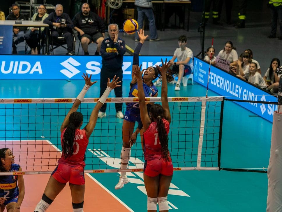 L’ItalVolley femminile travolge la Francia 3-0 - Fotogallery