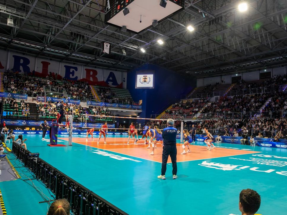 L’ItalVolley femminile travolge la Francia 3-0 - Fotogallery