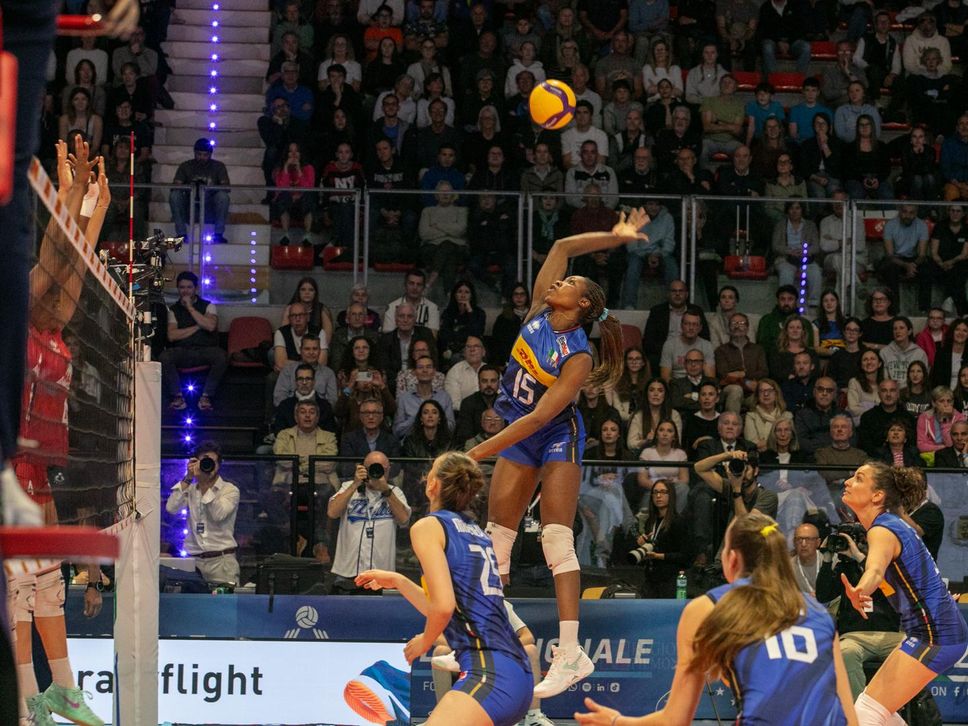 L’ItalVolley femminile travolge la Francia 3-0 - Fotogallery