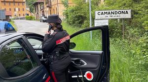 Falso volontario truffa i commercianti clienti a Camandona: denunciato dai carabinieri
