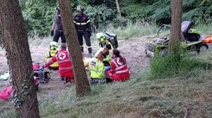 Muzzano, si ribalta con il trattore: trasportato al Cto di Torino